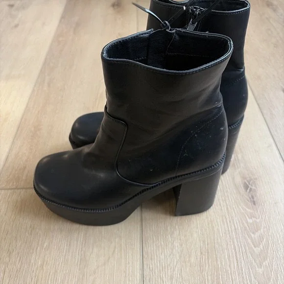 Sz 7.5 Madden Girl Women's Platform Boots Y2k Chunky High Black Block Heel Grace - Picture 3 of 10